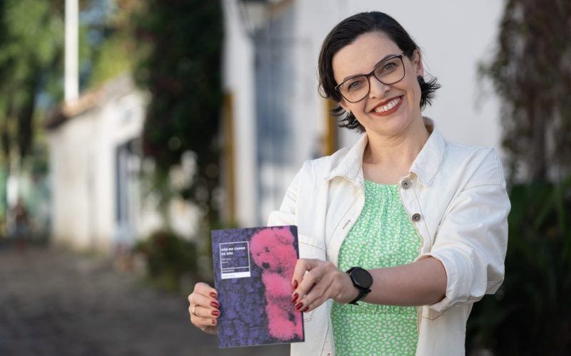 Especialista em Saúde Mental escreve romance que fala sobre as diferentes formas de abandono