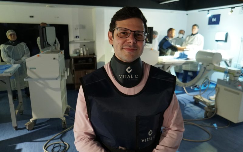 Referência em dor crônica, neurocirurgião transforma a vida de pacientes no Brasil