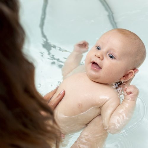 Além do banho: como criar um ritual de sono que realmente funciona para o bebê