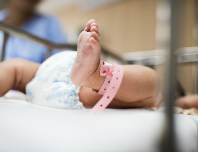 Triagem neonatal amplia capacidade de detectar doenças graves ainda nos primeiros dias de vida