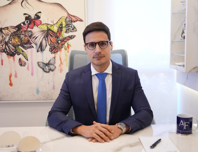 Dr. Adriano Fernandes Explica Tudo Sobre Prótese Mamária: Tipos, Cuidados e Segurança